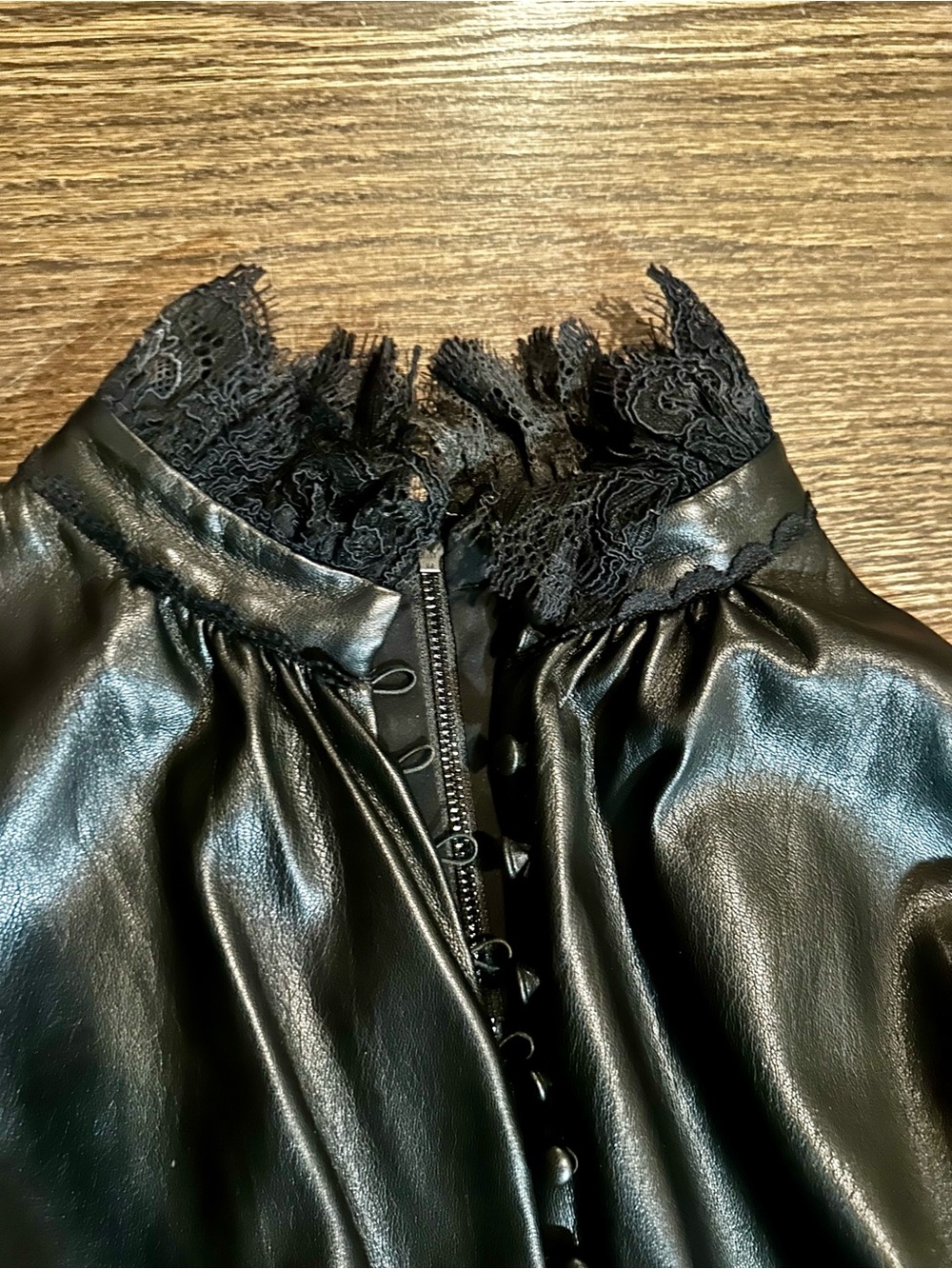 Alice + Olivia Black Faux Leather and Lace Belted Dress. Size 4. Worn Once! - Picture 5 of 10